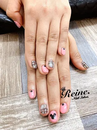 ネイル Nailsalon Reine所属・玉栄 伶奈のネイルデザイン