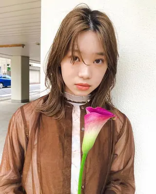 ミディアム カラー クロスパーマ× 透明感カラー✂︎のヘアスタイル