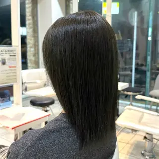 ミディアム カット/艶カラー🎨 平間千賀のヘアスタイル