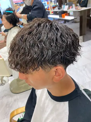 パーマ メンズ 🌴パーマオタク🌴 長谷川　諒佑🌈のヘアスタイル