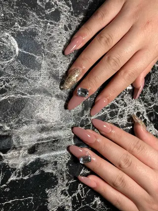 ロング ネイル ✴︎ Delightのネイルデザイン