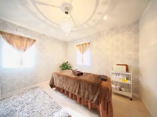 吉田 ひかる (小顔矯正)のエステ・リラクイメージ