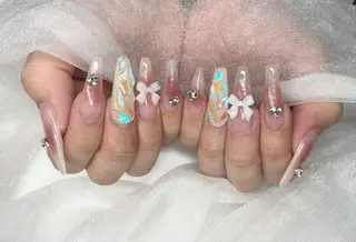 ネイル Roi〈ロワ〉 Minakoのネイルデザイン