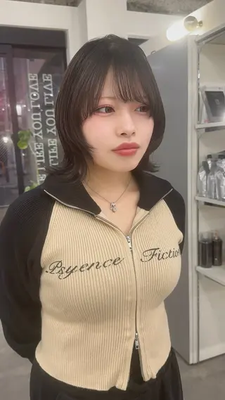 ミディアム 篠崎 佑季のヘアスタイル