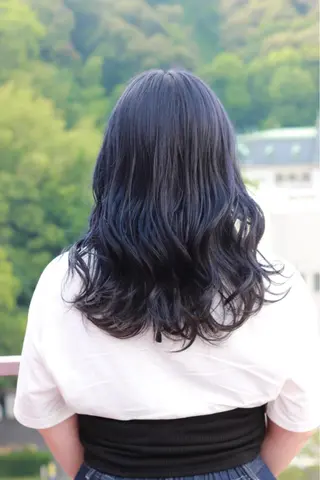 セミロング カラー Viage （ビアージュ）のヘアスタイル