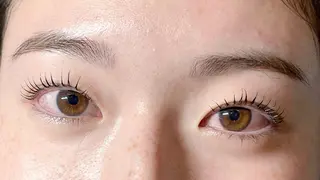 マツエク・マツパ 艶髪カラー/ LoLo. ユキナのマツエク・マツパデザイン