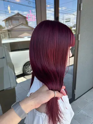 ロング QUON.伊勢崎店所属・ブリーチ＆ハイトーン 歌 心のヘアスタイル