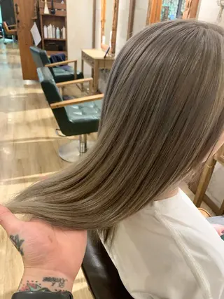 ミディアム カラー SALOWIN(サロウィン)広島並木通り所属・田村和範/似合わせ カラー/縮毛矯正のヘアスタイル