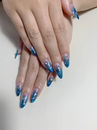 ネイル U·Mi nail salon所属・U·Mi 上野御徒町容のネイルデザイン