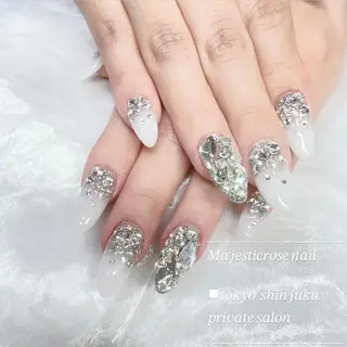 ネイル Rire_eye+beauty_nail所属・Rire_ nail_yukiのネイルデザイン