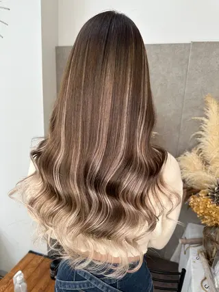 ロング 植田 /エクステ /ブリーチ/髪質改善のヘアスタイル