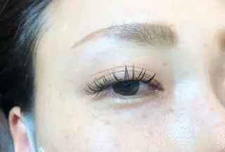 マツエク・マツパ まつげ&美眉専門店　ALPINA 阪神西宮所属・つじもとなみ ALPINA阪神西宮のマツエク・マツパデザイン