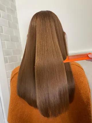 セミロング due hair 京都駅前店 MILBON オージュア認定サロン【デューヘアー】所属・ハイトーンブリーチ 土坂　由志【京都】のヘアスタイル