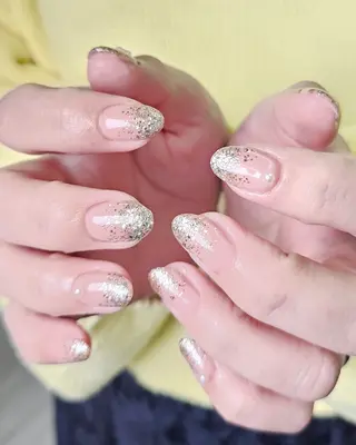 ネイル Becolorful渋谷所属・Dali🌙 NATSUKIのネイルデザイン