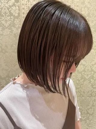 ショート 高槻裕二 ショートボブ縮毛矯正のヘアスタイル