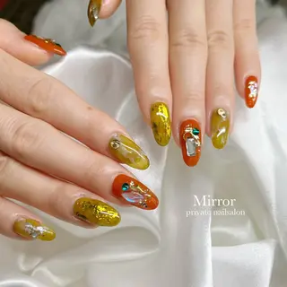 ネイル nailsalon Mirrorのネイルデザイン