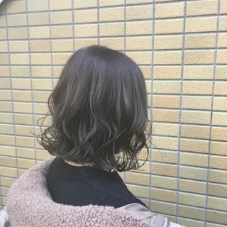 ミディアム カラー しのはら まどかのヘアスタイル