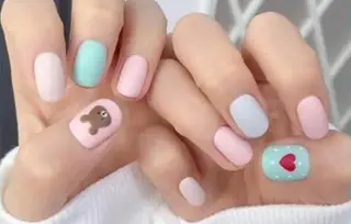 ネイル ゲン レイカのネイルデザイン