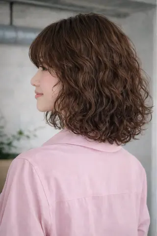 ミディアム パーマ ao.tokyo二子玉川所属・tomo     のヘアスタイル