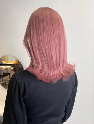 ミディアム aku💞韓国風🩷 ピンクカラー🎀🩷のヘアスタイル