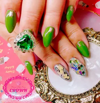 ネイル CROWN プライベートサロンのネイルデザイン