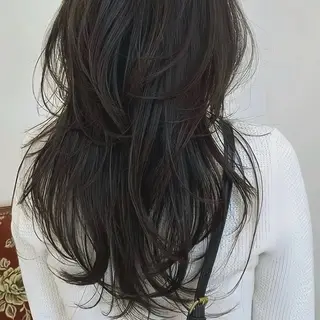 ロング armony (明治神宮前店)所属・明治神宮 ∕にこのヘアスタイル