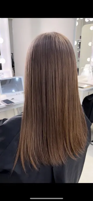 ロング デザインカラー MIKU🦋のヘアスタイル