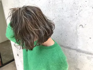 ミディアム カラー moana surfriderのヘアスタイル