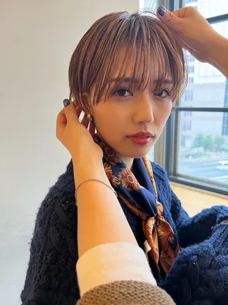 ショート AmiLi ANY/erinaのヘアスタイル