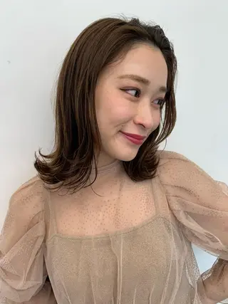 ショート カラー 透明感/オリーブ/ グレージュ/YUKAのヘアスタイル