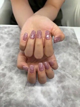 ネイル Rich to安城店所属・長坂 若菜のネイルデザイン