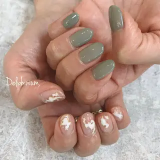 ネイル 岡本 友恵のネイルデザイン