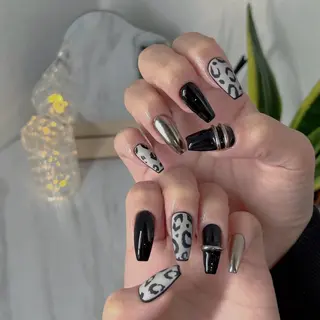 ネイル NEO Beauty Salon所属・𝐍𝐄𝐎 𝐉𝐔𝐑𝐈のネイルデザイン