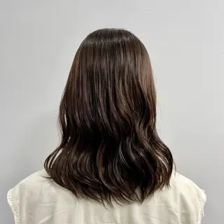 ミディアム カラー ルプラボウ 神谷有音/艶髪のヘアスタイル
