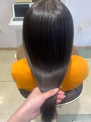 セミロング パーマ ベージュカラー⌇﻿ くびれヘア.𐙚心音のヘアスタイル