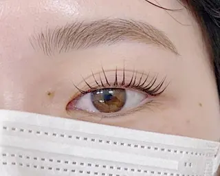 アイブロウ eny🫧 MIYUのマツエク・マツパデザイン