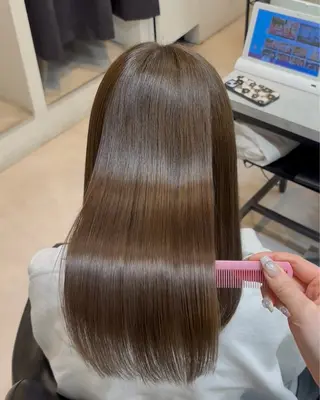 ロング カラー 透明感カラー🩰🤍 髪質改善🪄/伽音のヘアスタイル