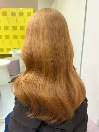 ロング Xena ria 衣織/ブリーチカラーのヘアスタイル