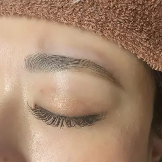 アイブロウ 韓国束感まつ毛 💫 本町 淀屋橋/留美のマツエク・マツパデザイン