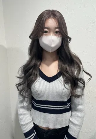 ロング カラー ハイトーン/レイヤー /艶カラー🎀のヘアスタイル