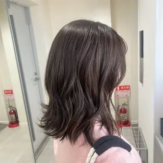 ミディアム ユイナ 🕊NaVI ベージュ/透明感のヘアスタイル