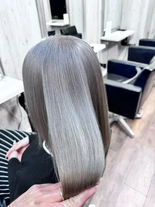 セミロング ✨池袋ブリーチ特化 Hibiki✨のヘアスタイル