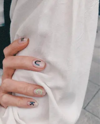 ネイル Nes.Nail所属・Miyagi Asamiのネイルデザイン