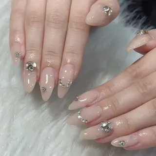 ネイル LAVISH nanamiのネイルデザイン