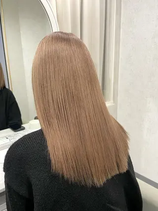 ロング wistell所属・ハイトーン/艶カラー sarina🩷のヘアスタイル