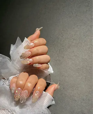 ネイル I-nailロング /ワンホン/キラキラのネイルデザイン