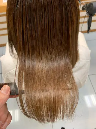 セミロング 髪質改善/縮毛矯正 /ブリーチ矯正/岡部のヘアスタイル