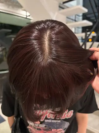 カラー 伊藤 詩のヘアスタイル