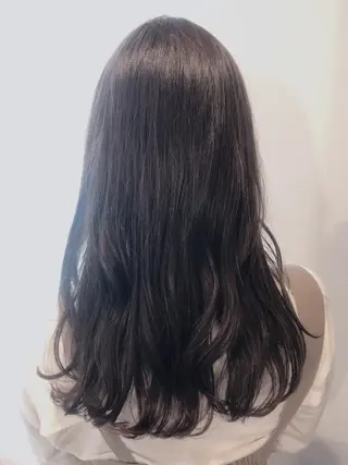 ロング アンディアーモカリーノ所属・かわい りなのヘアスタイル
