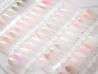 ネイル ＆robe  mii 🌿のネイルデザイン